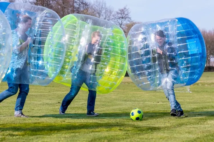Football de impacto en adventure area games en Omno Park